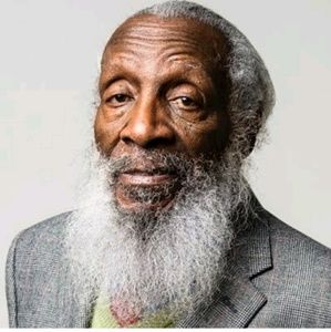 Meet your Posher, Derrick